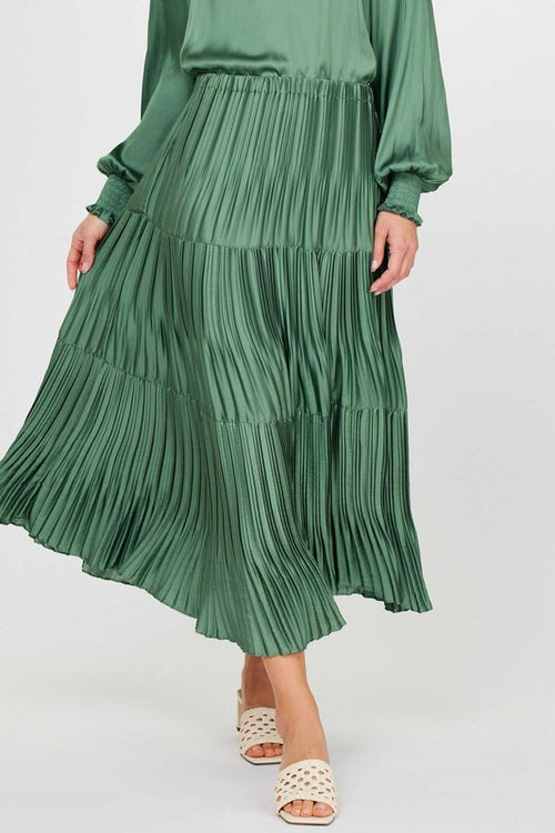 Tiered Pleated Midi Skirt