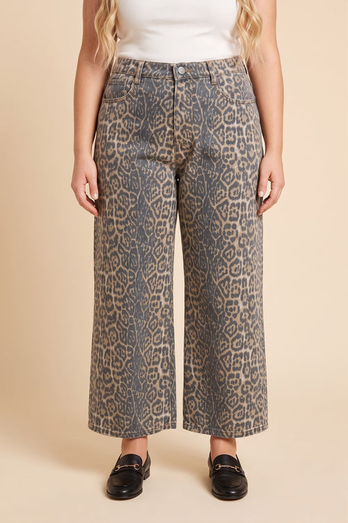 Acid Wash Leopard Print Jeans