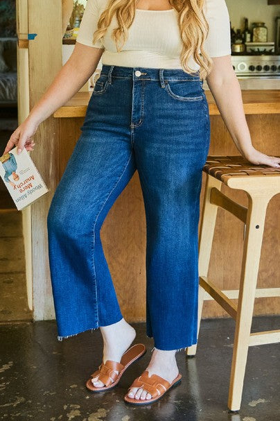 Curvy Wide Leg Jeans